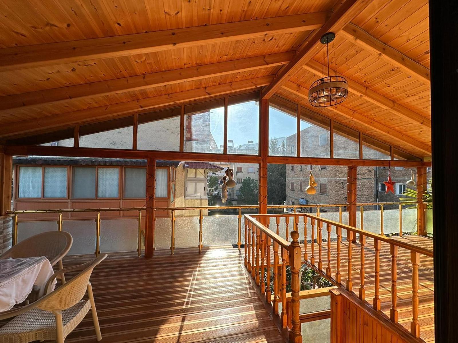 Alimeti Guesthouse Berat Bagian luar foto