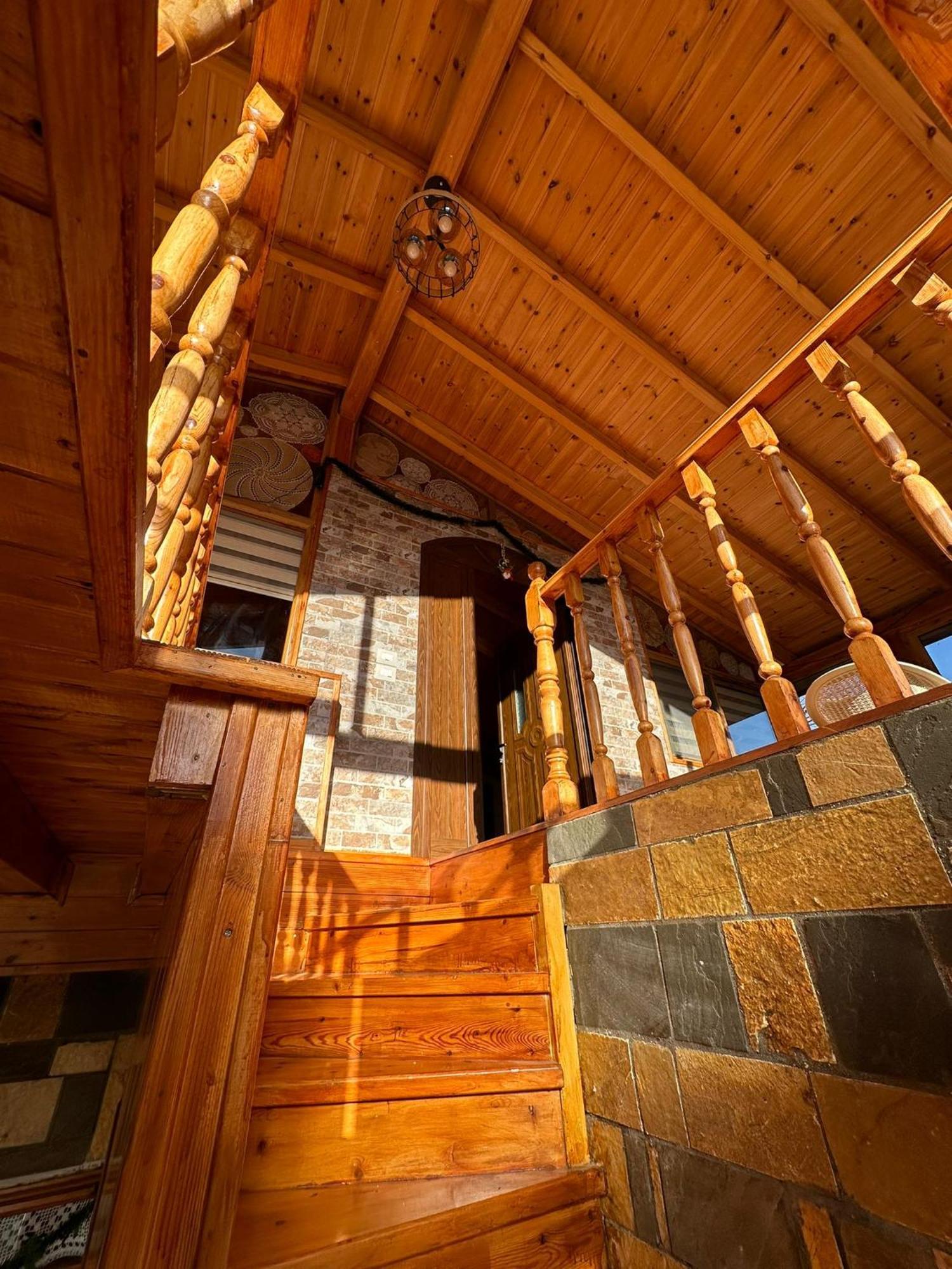 Alimeti Guesthouse Berat Bagian luar foto